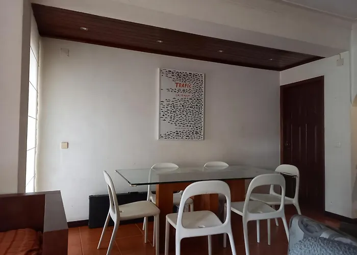 A Casa De * 상페드루 지 모엘